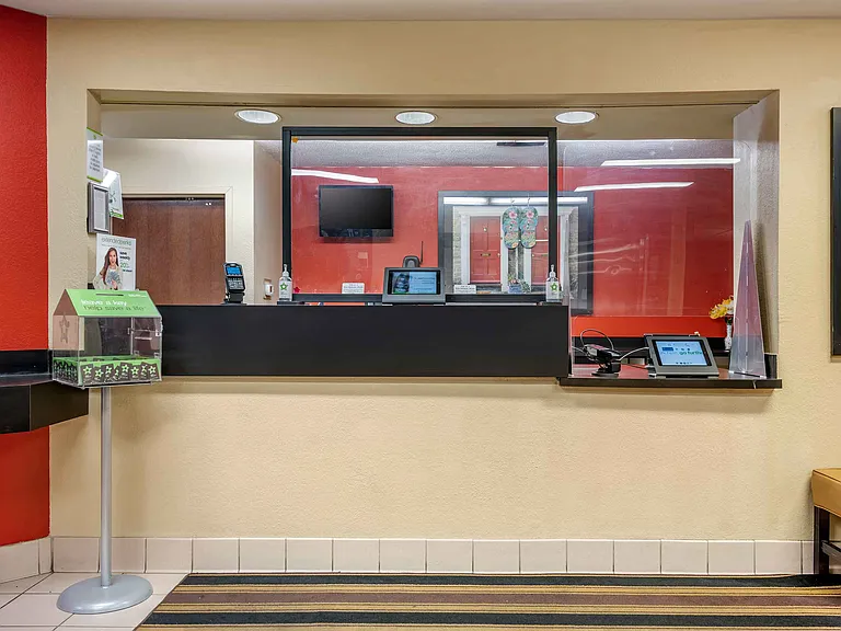 Lobby and Guest Check-in