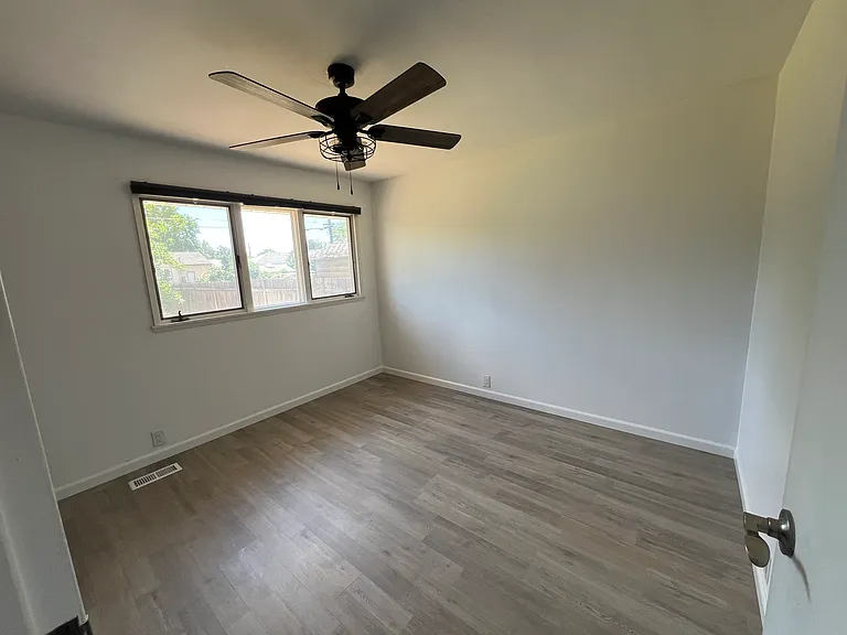 603 Catskill St — Photo 8