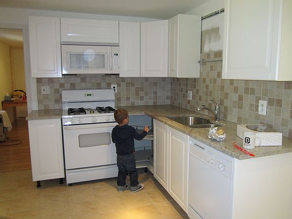 Kitche w/ a cook in training