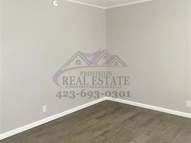 925 Lowery St NE — Photo 3