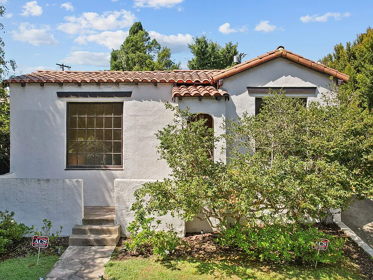 2569 Patricia Ave — Photo 3