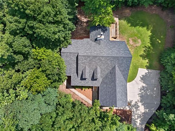 4th image of 6 Blacks Cabin Way