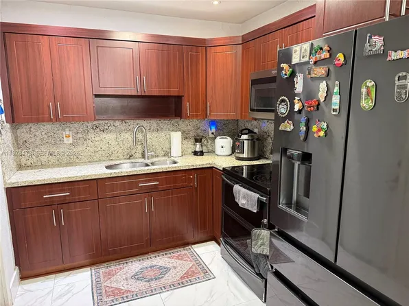 18501 NW 30th Ave, Miami Gardens, FL 33056