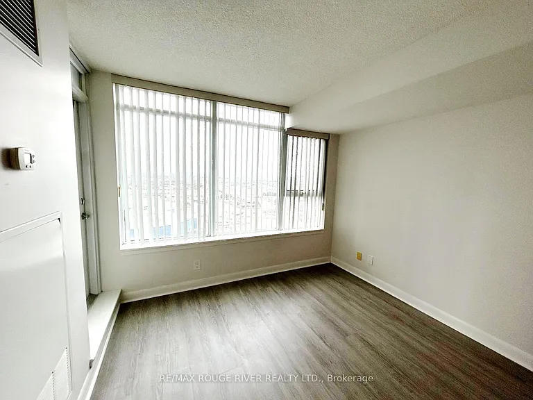 25 Town Centre Ct #2811 — Photo 6
