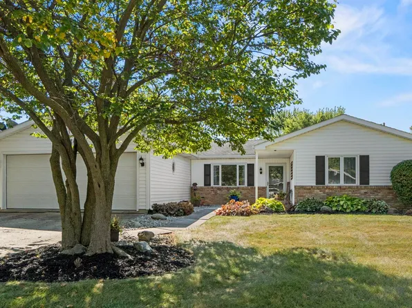 17320 Lee Ln, Harlan, IN 46743