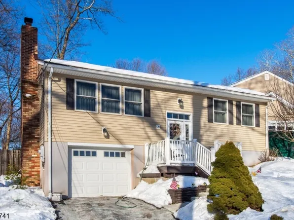 26 Ridgedale Rd, Jefferson Twp., NJ 07849