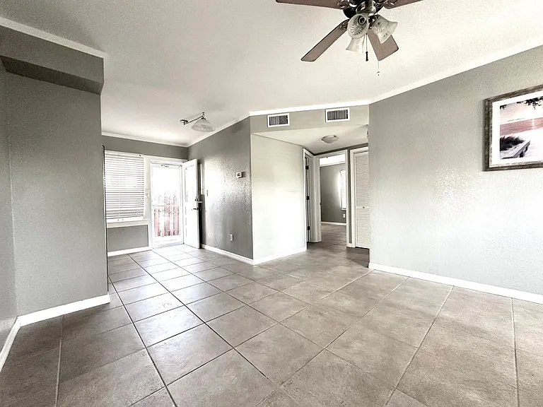 18007 Gulf Blvd #A — Photo 9