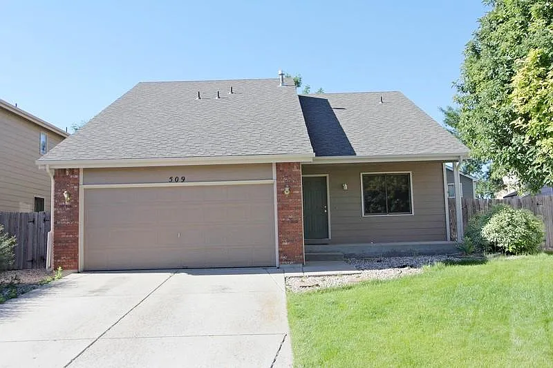 509 DC front 2017 small_06182019 - 509 Dennison Ct