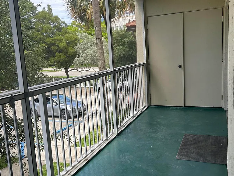 410 S Park Rd #1204 — Photo 10