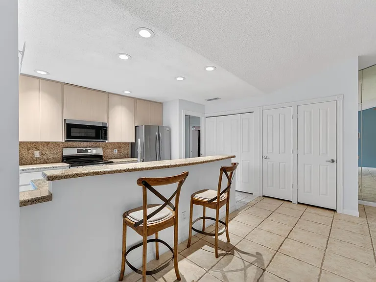 304 Sun Terrace Ct — Photo 14
