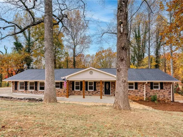 187 Esta St, Cornelia, GA 30531