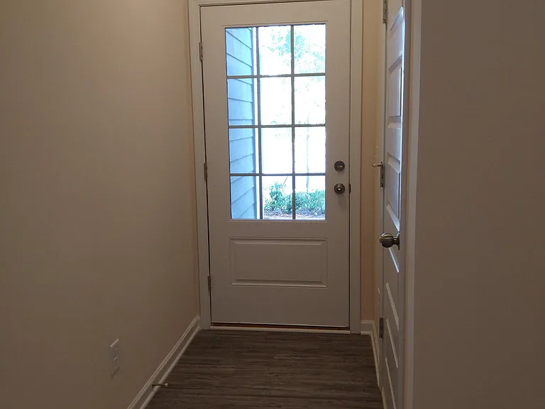 243 Centennial Cir — Photo 37