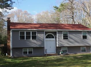 14 White Oak Dr, Plymouth, MA 02360
