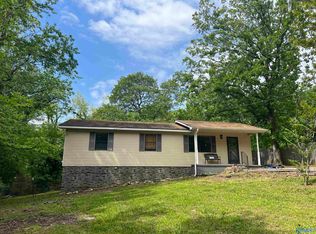 514 8th St NW, Fort Payne, AL 35967