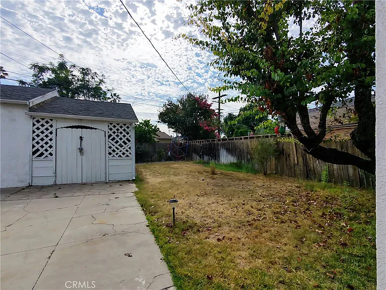 3907 Edgehill Dr — Photo 51