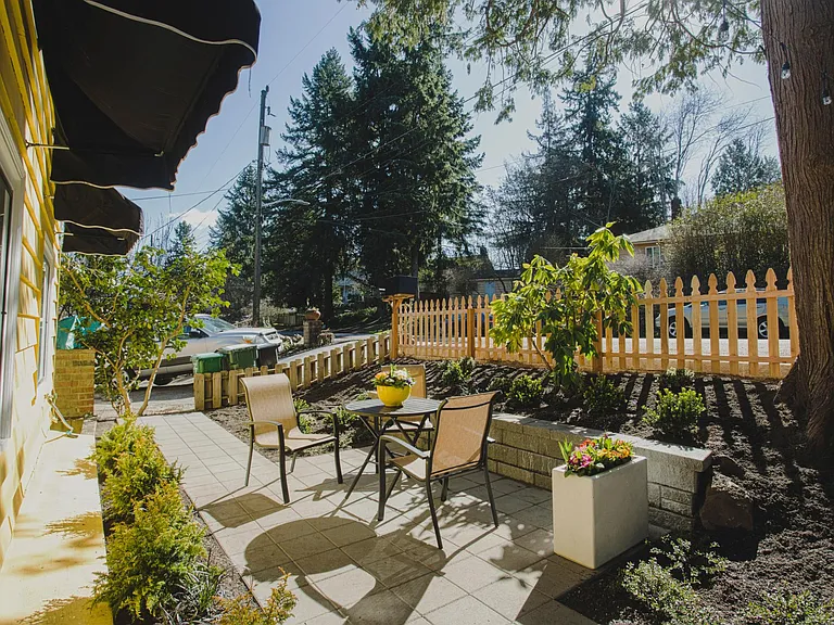 Front garden patio