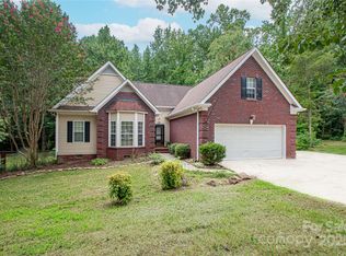 8205 Poplar Grove Cir, Waxhaw, NC 28173