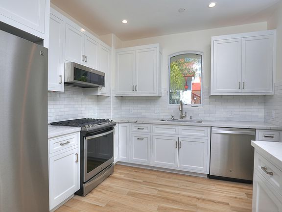 4th image of 1005 N Milpas St #C