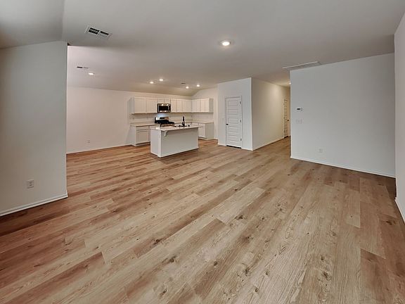 4th image of 4013 Becky Ln