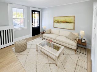 40 Center St #40, Andover, MA 01810