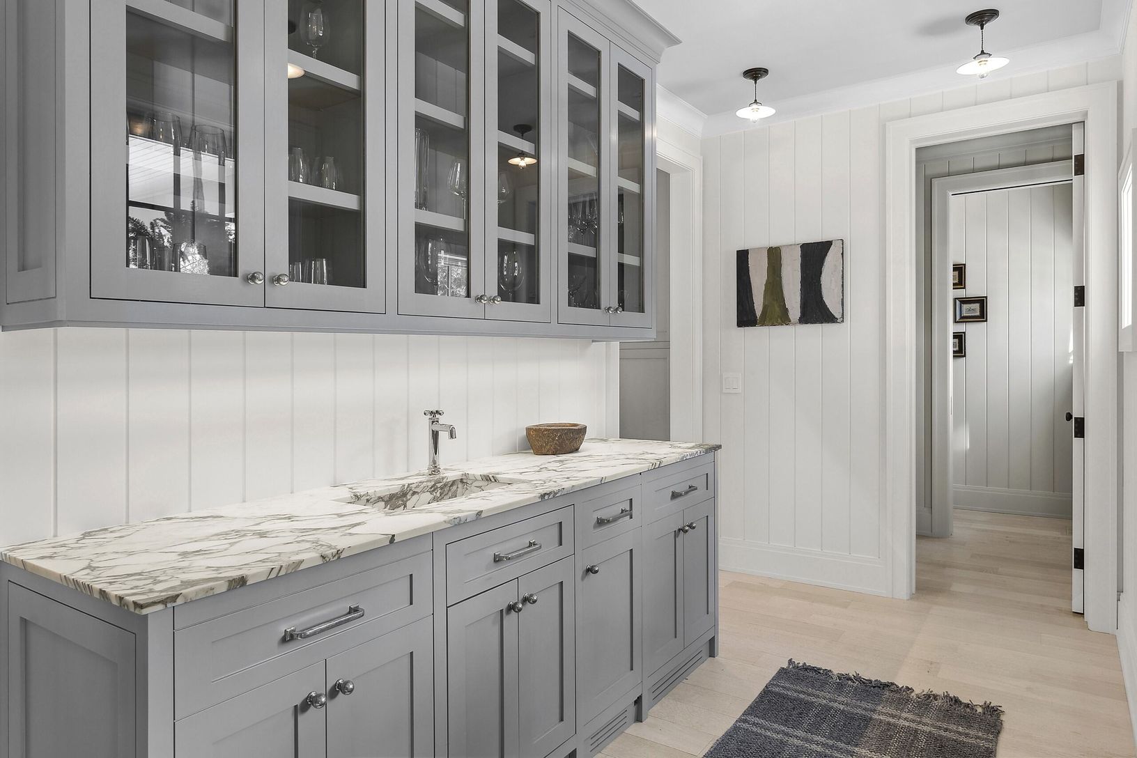  Full Bar Adjacent to Kitchen