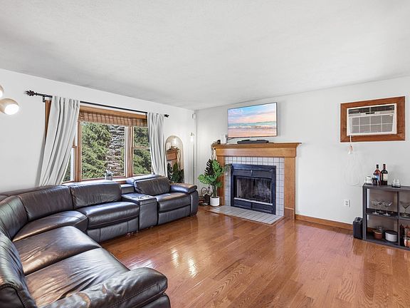2nd image of 12 Constance Drive