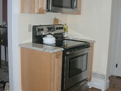 4th image of 261 Greenwood Ave