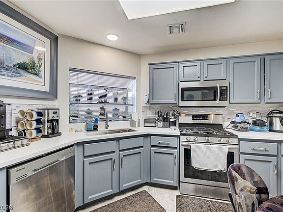 3rd image of 8605 Prairie Hill Dr