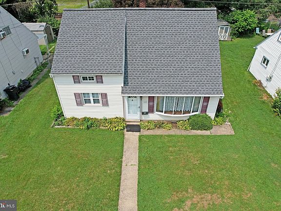 2nd image of 610 El Hatco Dr