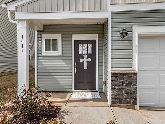 5th image of 1015 Minocqua Rd