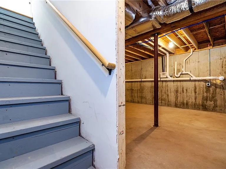 81 Cadora Ave — Photo 25