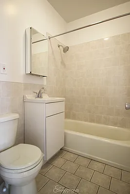 Rented by City Connections Realty | media 11