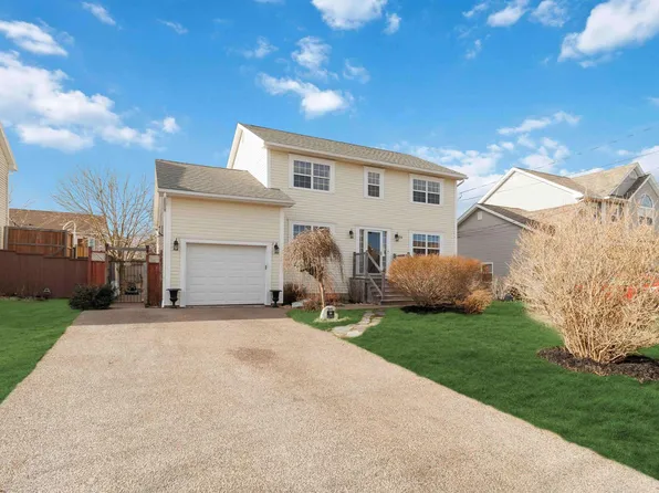 38 Pearl Dr, Cole Harbour, NS B2V 2T7