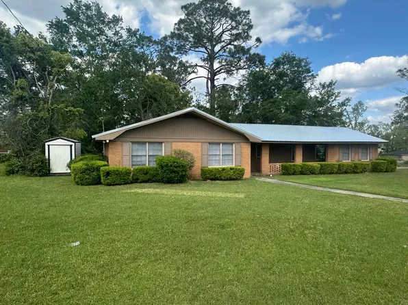 1204 Rhodus Dr, Vidalia, GA 30474