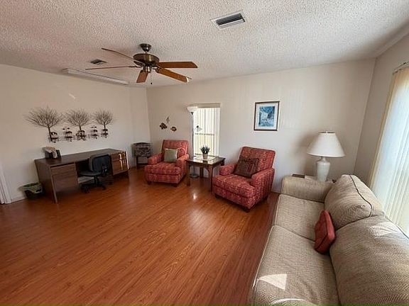 3rd image of 1038 La Paloma Blvd #1038