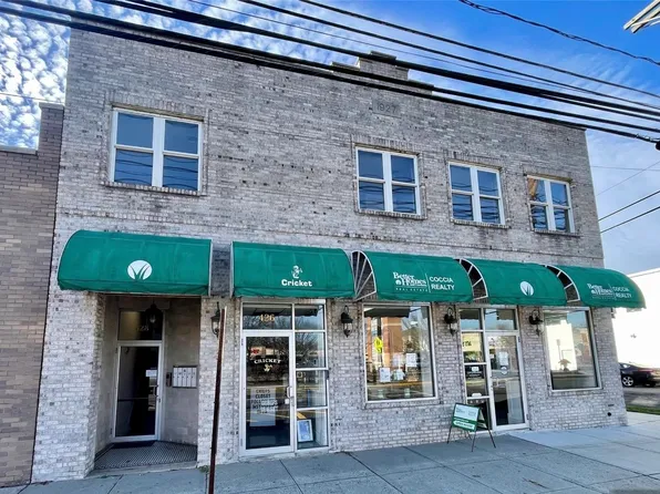 428 Valley Brook Ave APT 1, Lyndhurst, NJ 07071