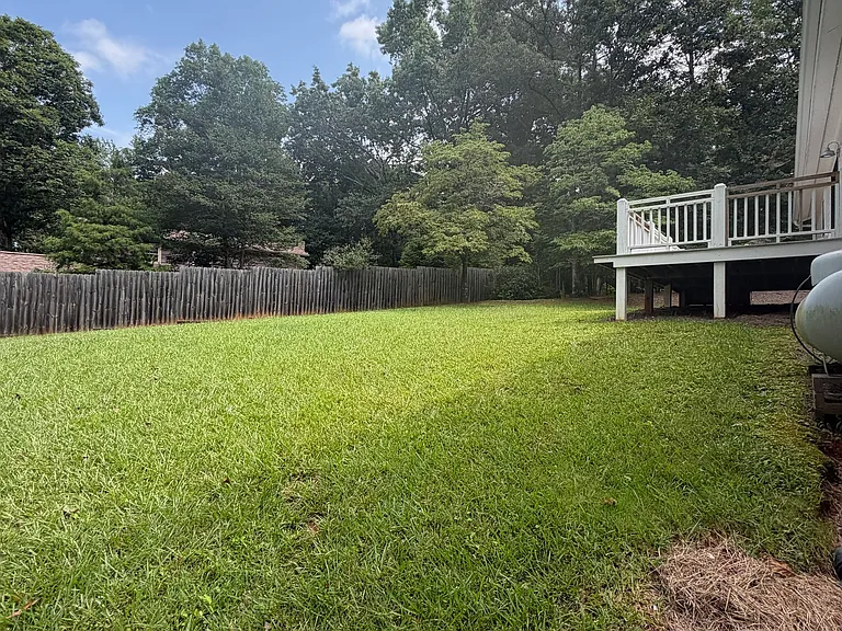 402 Skyline Dr — Photo 24