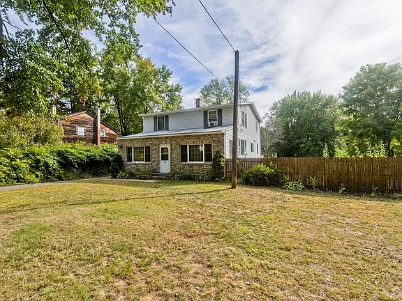 3rd image of 65 Verdugo St