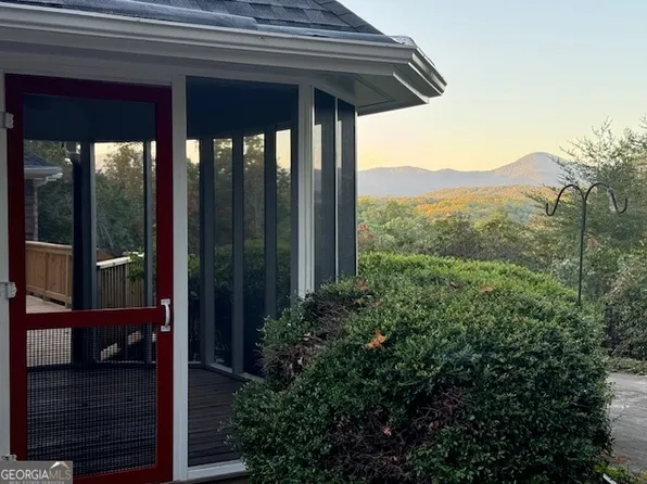 300 Sweet Apple Ln, Dahlonega, GA 30533