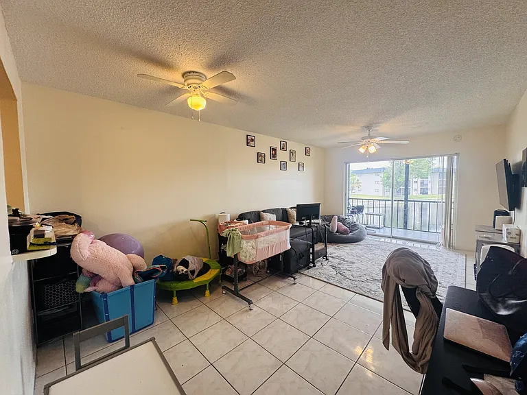 8025 Colony Cir S — Photo 20