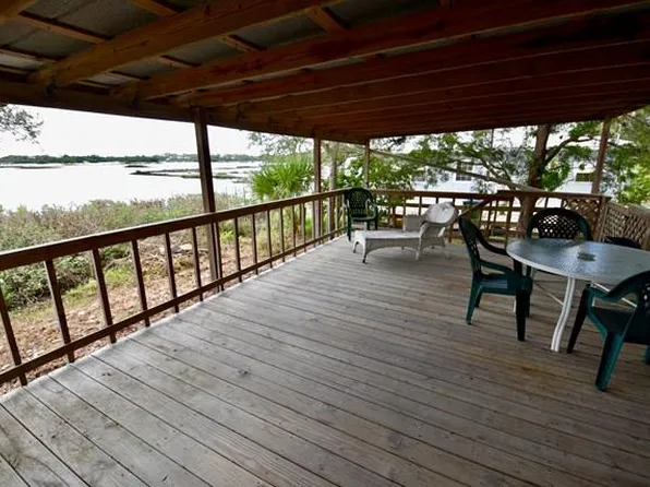 12232 Franko Cir, Cedar Key, FL 32625