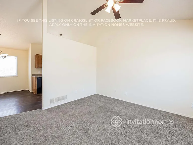 990 Ancestra Dr — Photo 6