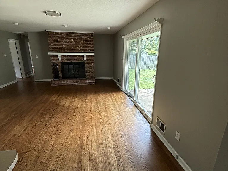 120 Woodbine Ter — Photo 16