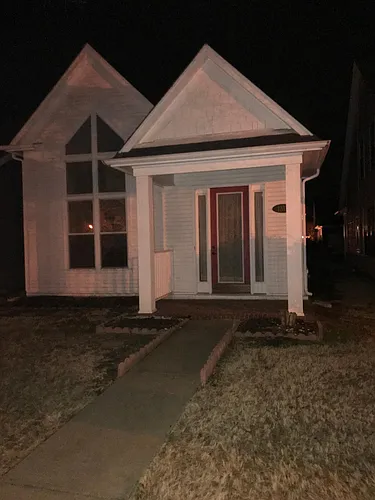 1317 Island Pl E Photo 1
