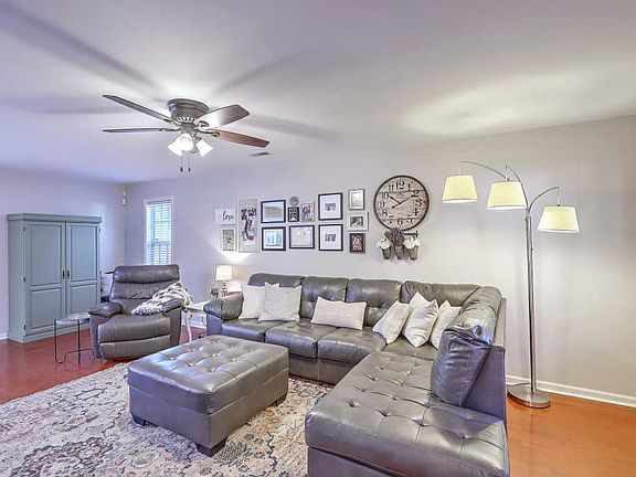 2nd image of 8645 Hickory Creek Ln