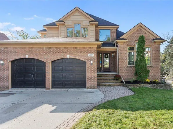 6909 Dandison Blvd, West Bloomfield, MI 48324