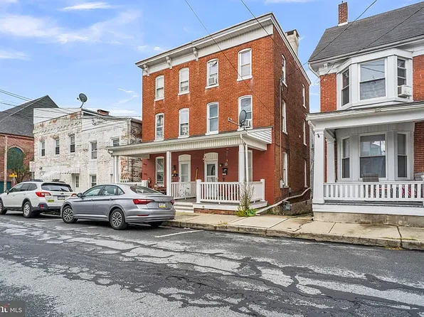 79 1st Ave, Red Lion, PA 17356