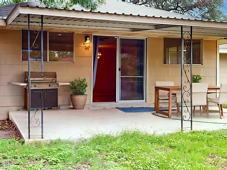 5058 Galahad Dr — Photo 12