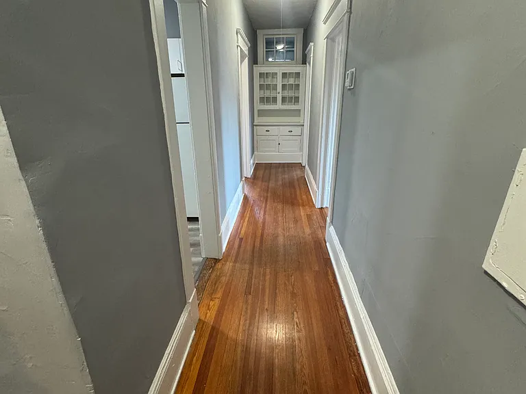 160-164 4th St NE #1 — Photo 7