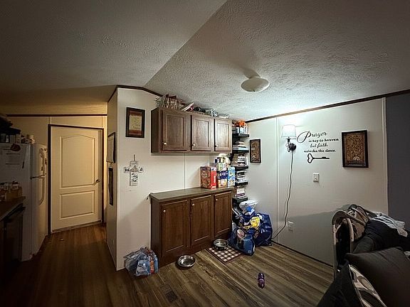 5th image of 116 Petersburg Ln